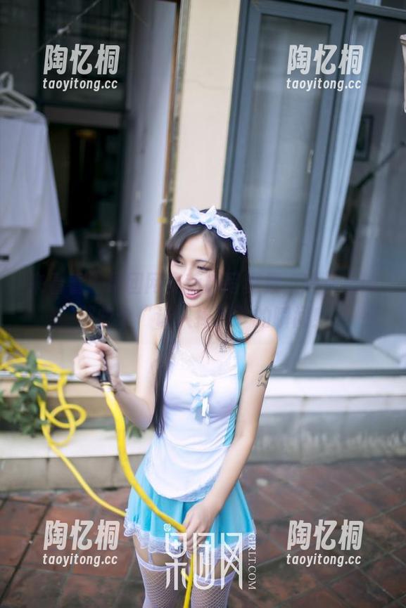 来看看！果团网奥莉娜写真集，精选出的那些个“让人捧腹”的瞬间！