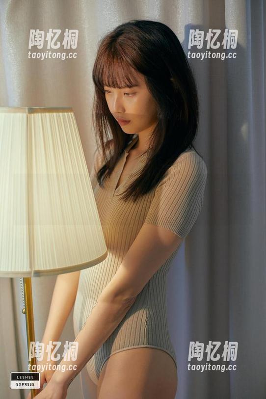 泳池里的GMS(고말숙)，图片下载真的是一场不容错过的视觉派对！
