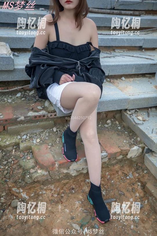MSLASS梦丝女神 - 小糖心的美腿套图，哦那滋滋的感觉简直让人心痒痒，资源真是赚到了！