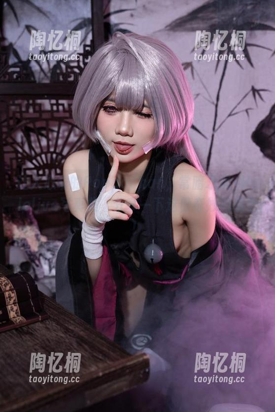 让人心动的PoppaChan，常暗永远–Hololive写真集，分享一下这份奇妙的感觉！