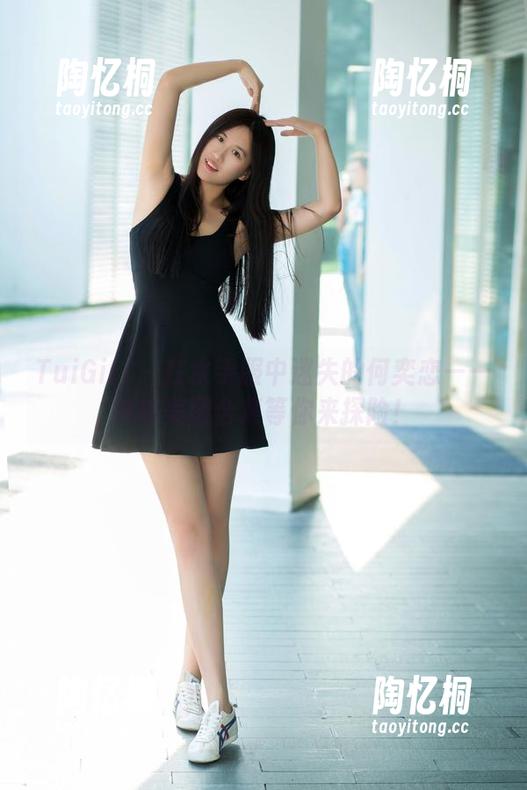 TuiGirl-何奕恋 TuiGirl - 在水手服中迷失的何奕恋——神秘美图合集等你来探险!