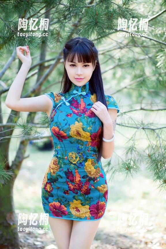 TuiGirl推女郎 - 李七喜的少女写真，分享一波，你也感受下这种隐隐的惆怅？