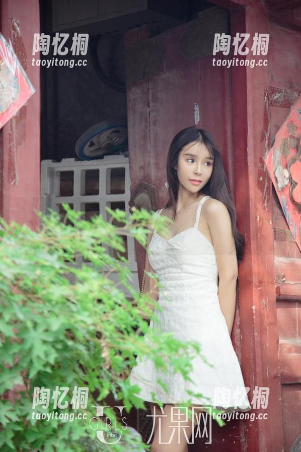UGirls尤果网 - 于梓馨女仆写真：图库里的温柔一击，也许会让你心动