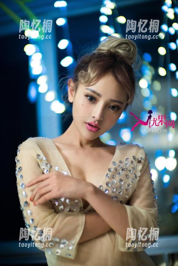 UGirls尤果网 - 张美荧与她的私房套装，图集里有多少不为人知的故事？