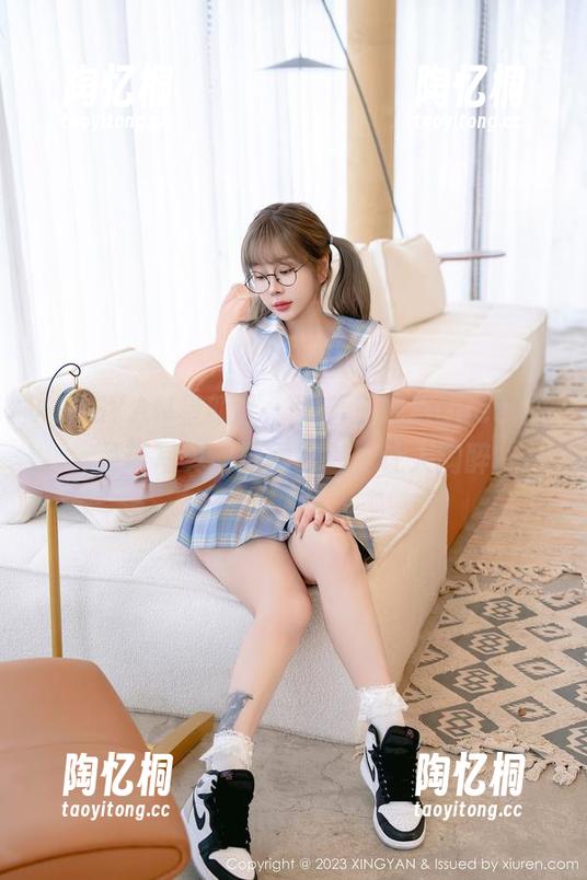 XINGYAN星颜社 - 跟着王婉悠Queen去吊带写真，原图的魅力让人陶醉