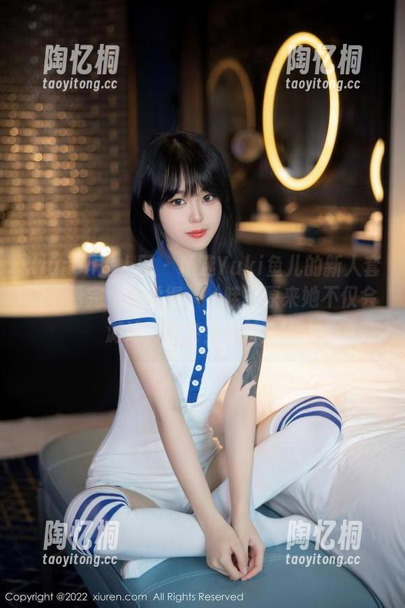 Xiuren秀人网 - 精选Yuki鱼儿的新人套图，看完你会觉得，‘哇，原来她不仅会游泳，还会当模特！’