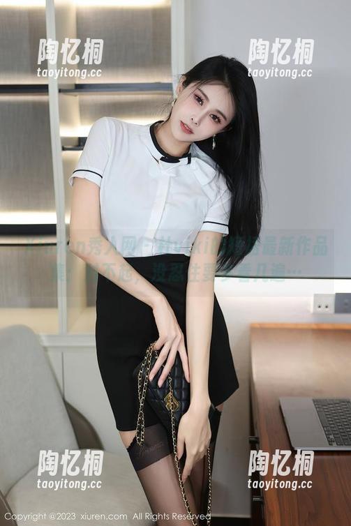 Xiuren秀人网-杜viki Xiuren秀人网 - 杜viki的短裙最新作品集:对不起,没忍住要多看几遍…