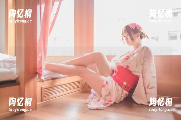 Yoko宅夏的秘书，完美无圣光作品，每一次翻页都像是掀开了新世界！