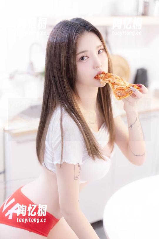 Yuka(유카)的少女写真：这组套图提醒我，下次约会不能只在冰淇淋店，不然就要小心被她“打败”！