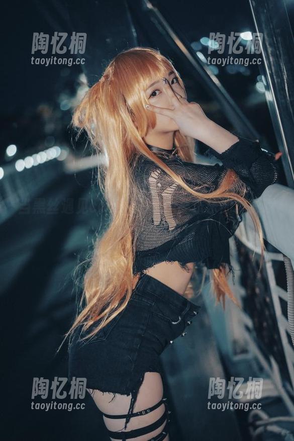 当黑丝遇见cos，yeeun孙乐乐的精彩瞬间精选大爆发！