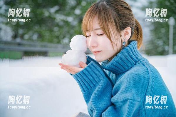 看了けん研的‘bouquet’，我忍不住下载了一整套！