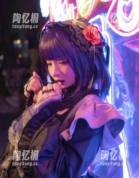 最新图册在这里！九九八吖的旗袍秀，看了就想买啊！