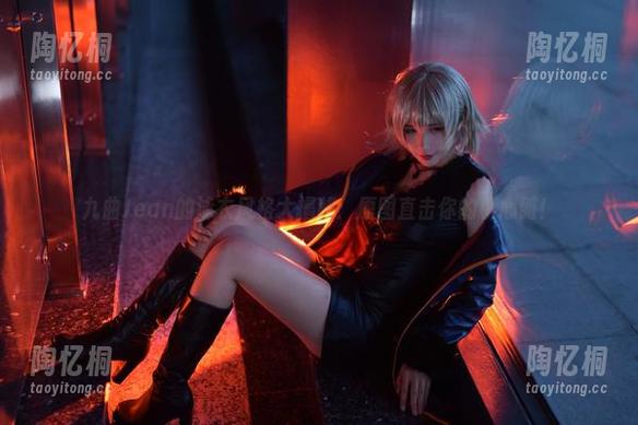 九曲Jean的泳衣风格大揭秘：原图直击你的小心脏！