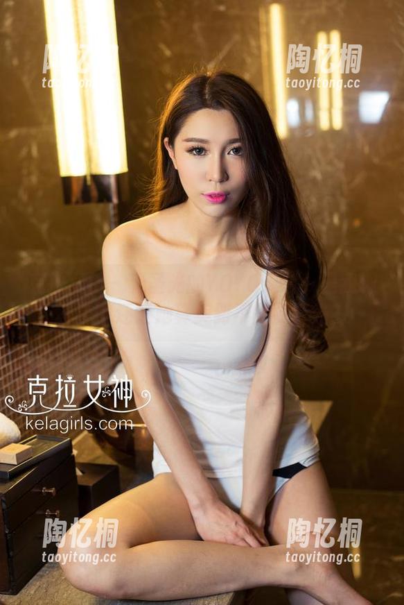 克拉女神 - 无圣光的YOYO天台：是我眼花了，还是她真美到不需要打光？