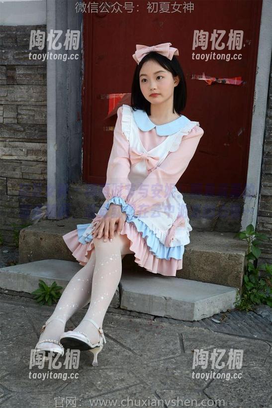 初夏女神 - 梅雨时节与安妮：图集资源的那些瞬间，感觉就像在云中游走的心情…