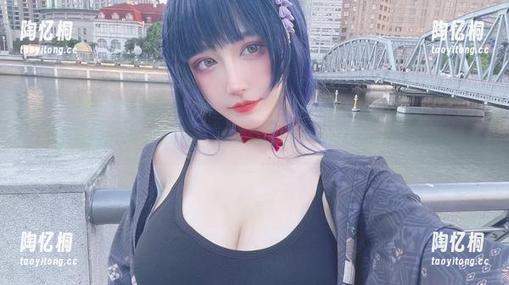 圣诞系列中的啾小妍Deer，怎么总能把平常的照片拍得那么有感觉？