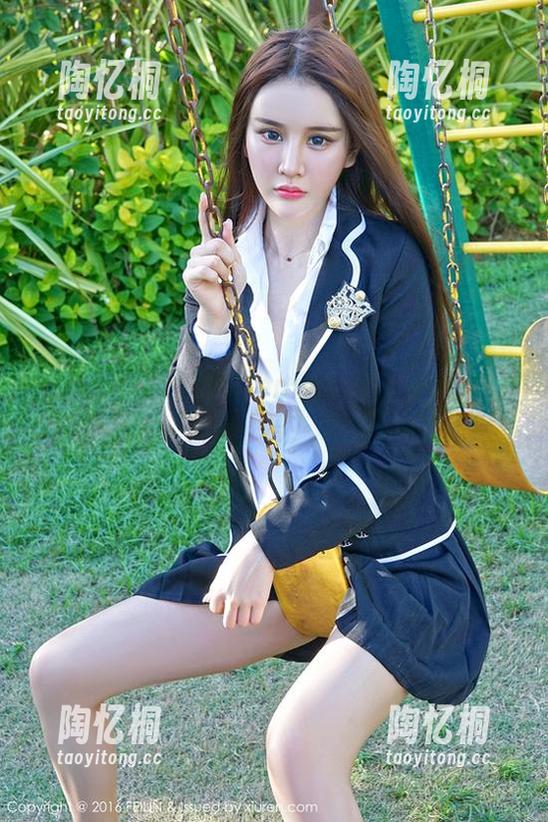 嗲囡囡 - 照片中的Jennanni_Jen：她真的是我的‘女友’吗？原图可不太像！