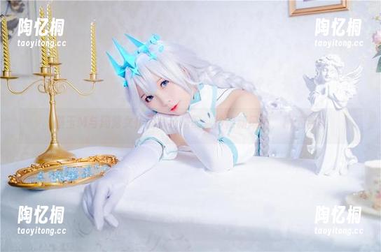 墨玉M与玛修女仆的疯狂搭配：冷艳新风尚，精选合集