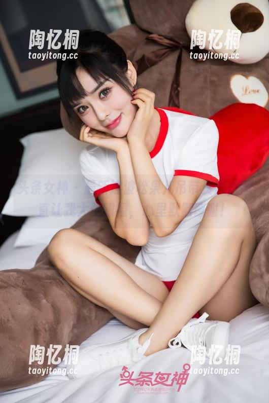 头条女神 - 最新这波松果儿吊带资源，简直让我大饱眼福，心里默默感谢！