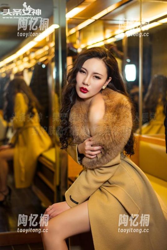 头条女神 - 樊安妮的温柔作品，让人感觉到护肤品广告般的福利氛围！