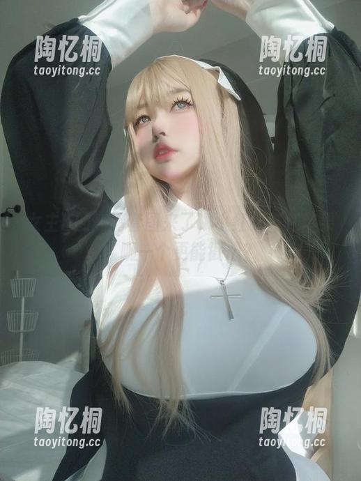 女主K的高清套图来了，小红帽与红苹果，哪一个更能戳心？