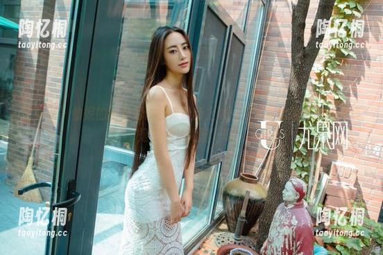 尤果网 - 仙妮的比基尼作品集最新上线：你们对比基尼的想象真是不够‘大胆’啊！