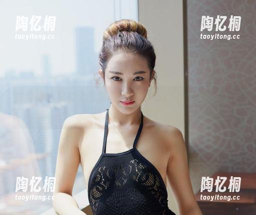 尤物馆 - 福利大揭秘！孟狐狸FoxYini姐姐的写真让人欲罢不能！