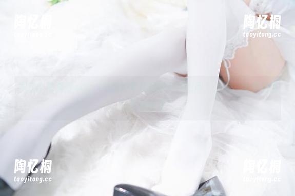 寻找穿着星野saori玛修周年礼服的奇妙瞬间？来吧，免费的图包给你惊喜！