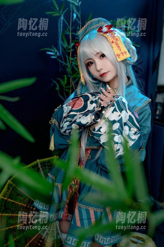 这就是爆机少女喵小吉的蜜桃乌龙写真，图片一发，心情便飞扬！