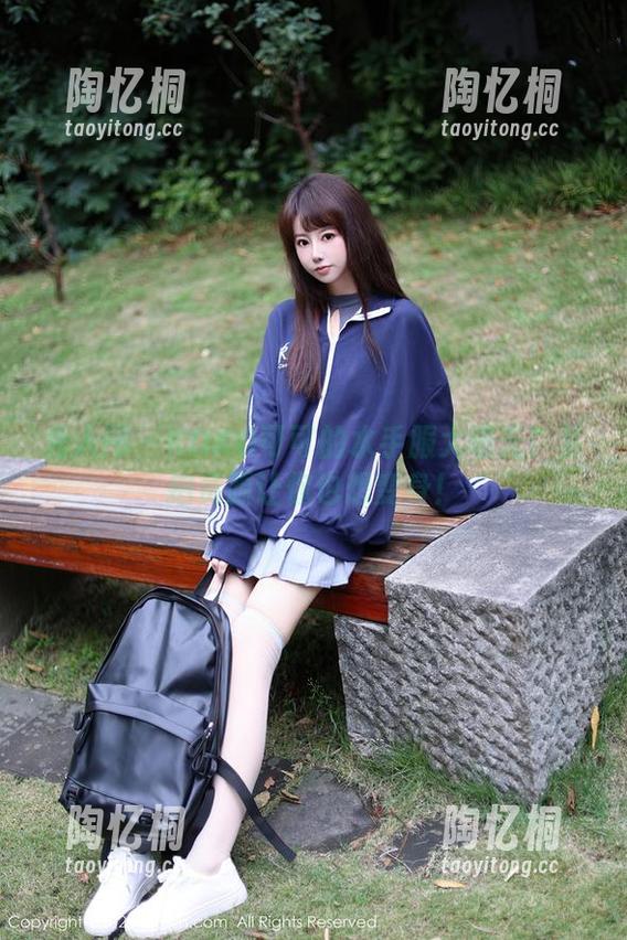秀人网 - KOKO可可的水手服大曝光！私拍资源让你也想变身！