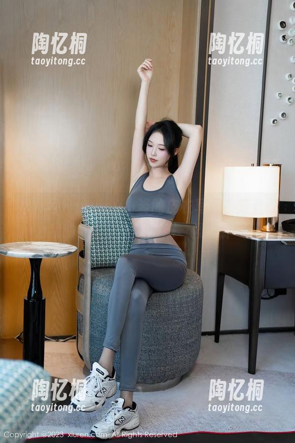 秀人网 - nancy小姿的皮衣写真，简直是为我的心脏送上了一剂‘强心针’！