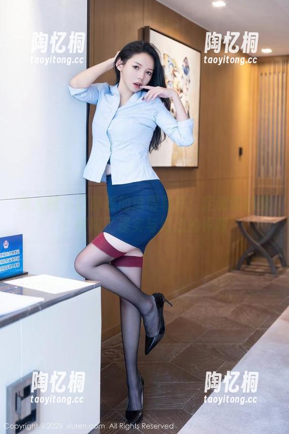 秀人网-区静瑶 秀人网 - 区静瑶的透明写真:定制的感觉,模糊了现实与幻想的界限