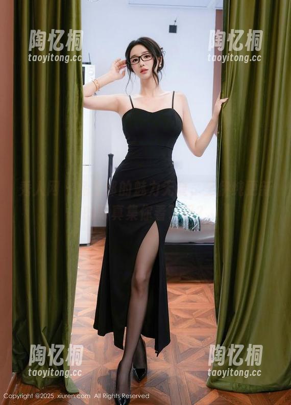 秀人网 - 兔女郎的魅力无敌，王伊纯更新的写真集你看了吗？