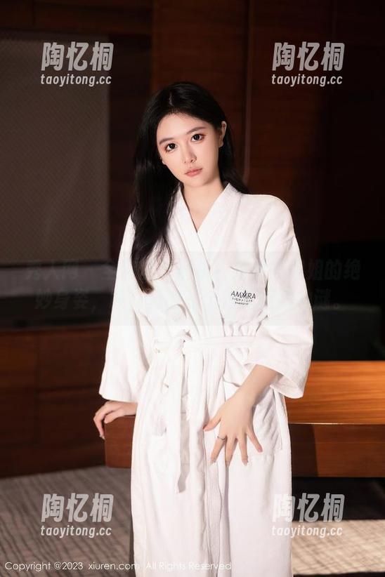 秀人网 - 全套图包解析：郑颖姗姐姐的绝妙身姿，唉，真的是个难以捉摸的谜。