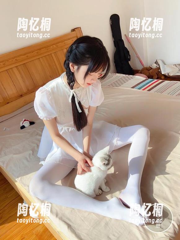稚乖画册的运动服，简直是无圣光界的时尚先锋，图包准备好了吗？