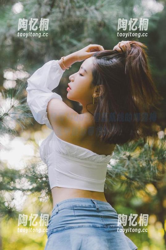 下载呼唤，穆零Mu0在碧蓝航线的娜露梅亚中静静等待！