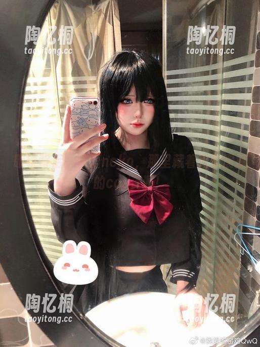 眼镜背后的纯爱neko，那里藏着无数震撼的cos资源！
