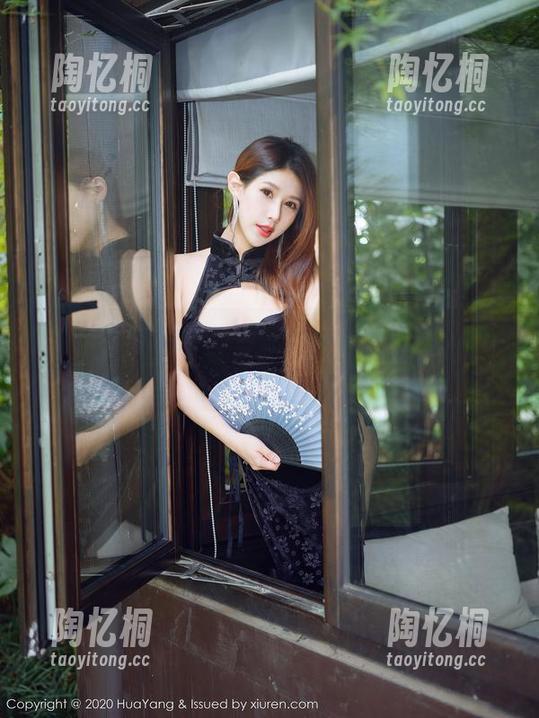 花漾show - 她的泳装写真：心妍小公主，干脆利落又令人心动