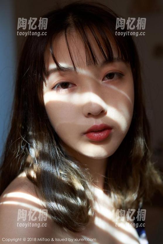 蜜桃社 - 当短裤遇上结衣：美图满分，但真相却有点迷！