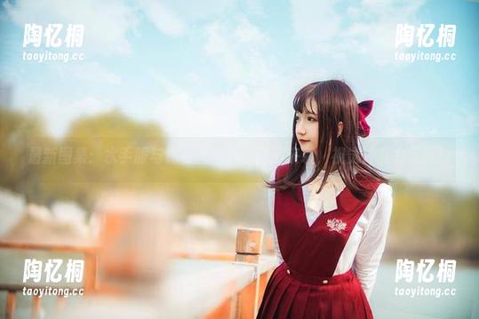 最新图集：水手服与许多鱼鱼鱼，强势来袭，视觉冲击力无限！