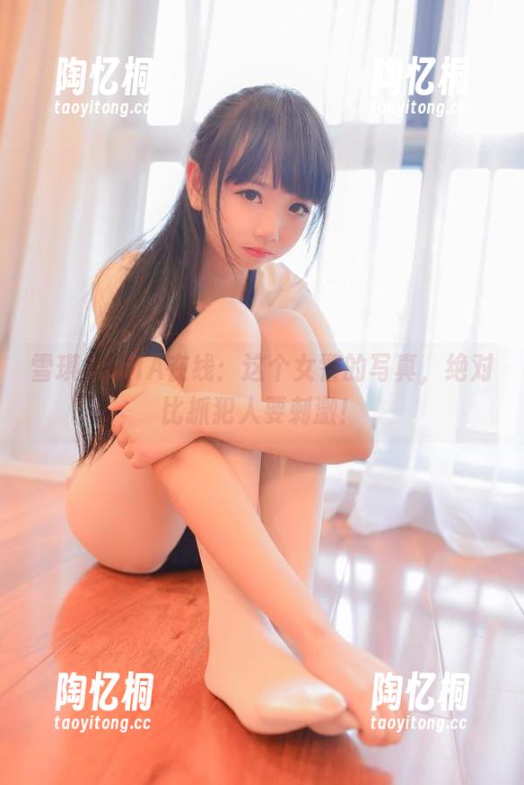雪琪SAMA在线：这个女警的写真，绝对比抓犯人要刺激！