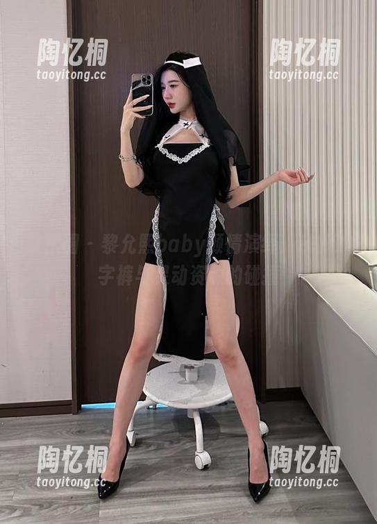 微密圈 - 黎允熙baby倾情演绎：抹胸丁字裤与灵动资源的碰撞